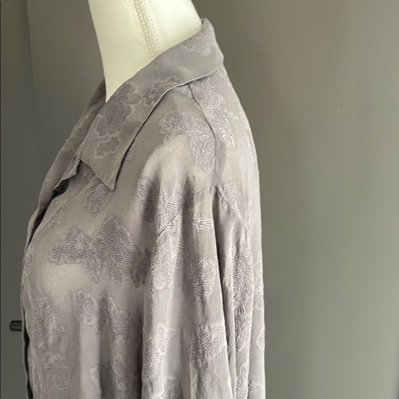 (Sold)Vintage Deane & White Button-Up Blouse 100% Silk - Picture 3 of 6